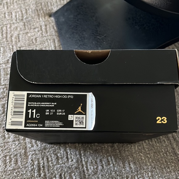 Adorable *NEW* Air Jordan - back to school! - Picture 3 of 4